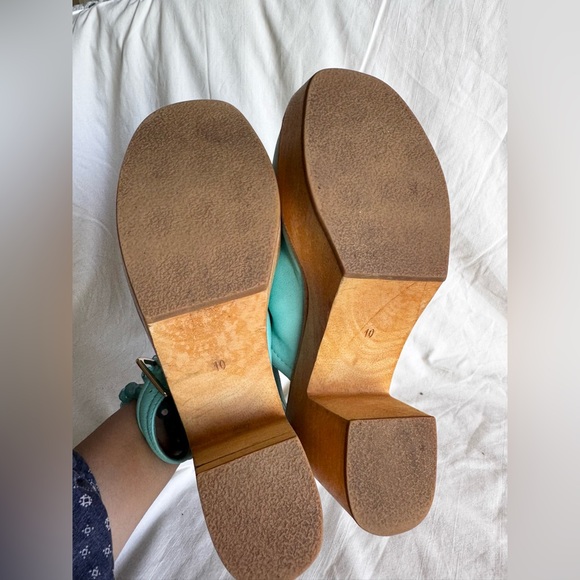 CHARLOTTE STONE
Bonnie Leather Slingback Strap Platform Clog size 10 - Picture 13 of 15